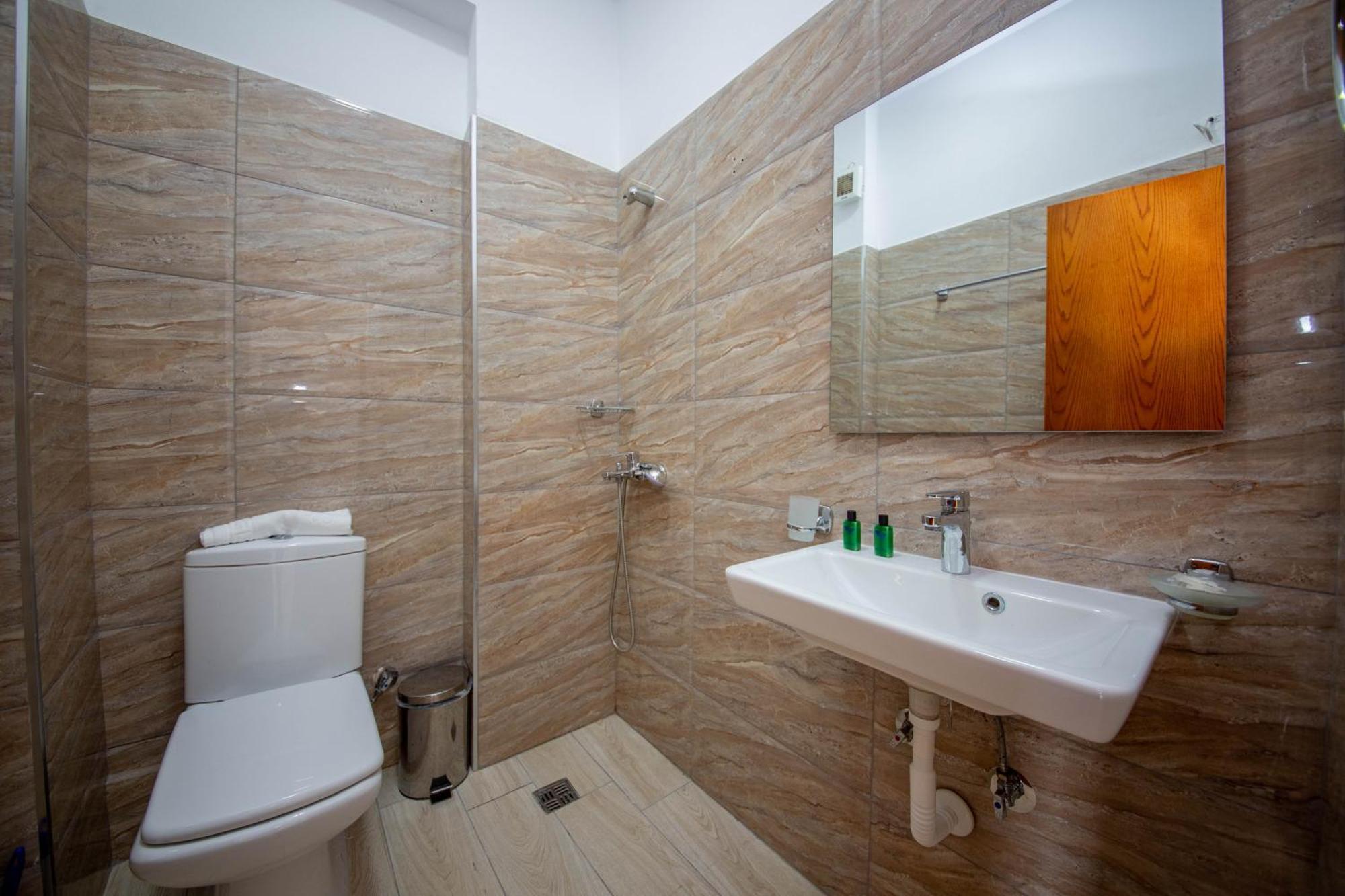 Hotel Keliani ซารานเดอ ภายนอก รูปภาพ